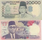 Indonesia, 10.000-20.000 Rupiah, 1992/1998, XF, p131a; p138a, (Total 2 banknotes)
There are pinhole.
Serial Number: LBB120806, MAG166003
Estimate: ...
