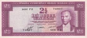 Turkey, 2 1/2 Lira, 1952, AUNC, p150, 5. Emission
Serial Number: F2 74907
Estimate: 150-300