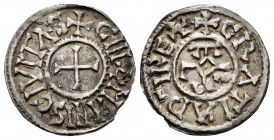 Francia. Acuñaciones Carolingias. Carlos el Calvo (840-877). Denier. (Depeyrot-559). Anv.: CINOMANIS CIVITAS. Rev.: GRATIA D-I REX. Ag. 1,65 g. Escasa...