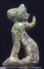 Egypte - Basse époque - Statuette de Bastet en bronze - 664 / 332 av. J.-C. (26ème-30ème dynastie)
Statuette en bronze représentant la déesse Bastet ...