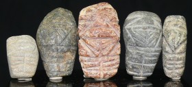 Précolombien - Mexique - Région du Guerrero - Lot de 5 idoles en pierre - 500 / 1000 ap. J.-C.
Lot de 5 idoles stylisées en pierre de couleurs divers...