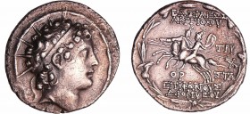 Seleucide - Antiochus VI, Dionysos - Tétradrachme (145-142 av J.-C.)
A/ Tête radiée à droite. 
R/ ΒΑΣΙΛΕΩΣ / ΑΝΤΙΟXΟΥ / ΕΠΙΦΑΝΟΥΣ / ΔΙΟΝΥΣΟΥ Deux ca...