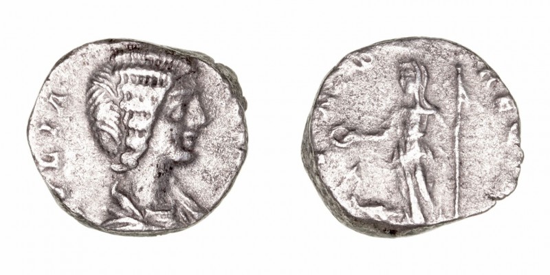 Julia Domna, esposa de S. Severo
Denario. AR. R/(IVNO REGINA). 2.74g. (RIC.560)...
