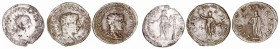 Lotes de Conjunto
Antoniniano. VE. Lote de 3 monedas. Gordiano III (2) y Trajano Decio. BC+ a BC.