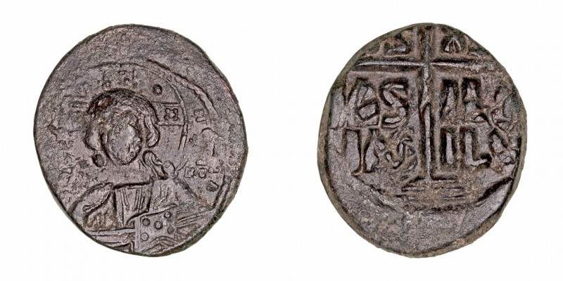 Anónimo
Follis. AE. (siglo IX-X). 10.10g. 27.00mm. MBC-/MBC.