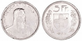 Suiza 
5 Francos. AR. 1923 B. 24.98g. KM.37. MBC-.