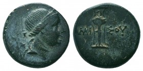 PONTOS. Amisos. Ae (Circa 125-100 BC). Time of Mithradates VI Eupator.
Obv: Bust of Artemis right, bow and quiver over shoulder.
Rev: AMIΣOY.
Tripod.
...