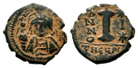 Justinian I. AE , 527-565

Weight: 4,42 gr
Diameter: 19,50 mm