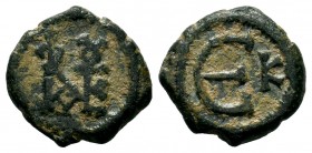 Justinianus I (527-565 AD). AE Nummi

Weight: 2,05 gr
Diameter: 13,00 mm