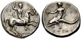 GRIECHISCHE MÜNZEN
KALABRIEN.  TARENT.  Nomos, 281-272 v. Chr. Nackter Reiter mit Helm, Schild und zwei Lanzen n. r. reitend, eine dritte Lanze in de...