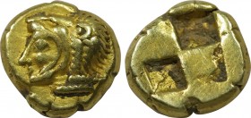 IONIA. Erythrai. EL Hekte (Circa 550-500 BC).
Obv: Head of Herakles left, wearing lion skin.
Rev: Quadripartite incuse square.
SNG Kayhan 737-8; SN...