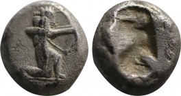 Achaemenid Empire. Time of Darius I (Circa 510-486 BC). Siglos.
Obv: Persian king in kneeling-running stance right, drawing bow.
Rev: Rectangular incu...
