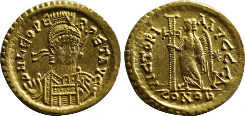 LEO I (457-474). GOLD Solidus. Constantinople.
Obv: D N LEO PERPET AVG.
Helmeted...