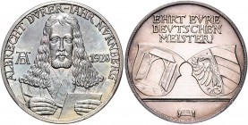 Deutsche Medaillen. 
Nürnberg. 
Silbermed. 1928, v. J. Bernhart, Albrecht-Dürer-Jahr zu dessen 400. Todestag, Brb. Dürers v. vorn/die Wappen v. Düre...