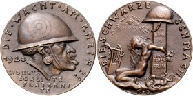 Medaillen von Karl Goetz. 
Bronzegussmed. 1920, Die Wacht am Rhein (Die schwarze Schmach), karikaturist. Darstellung eines französ.-afrikan. Kolonial...
