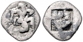 Münzen der griechischen Welt. 
Thrakia/Thasos. 
Trihemiobol, 0,79 g, ca. 550-463 vdZ, Satyr im Knielauf li./Quadratum incusum. SNG&nbsp;Cop.&nbsp;19...
