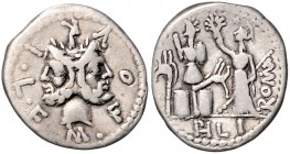 Römische Münzen. 
Republik. 
M. Furius Philus L. f., 119 vdZ. Denar, 3,74 g, Januskopf/Roma bekränzt Tropaeum. Albert&nbsp;1043. . 

ss
