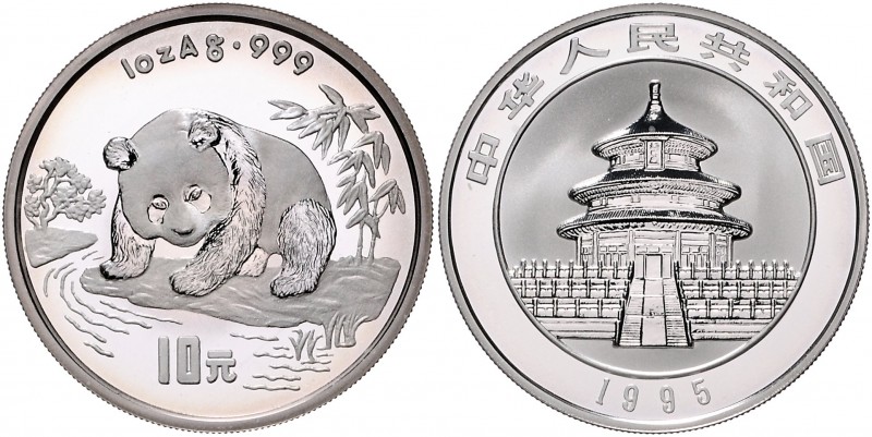 China-Volksrepublik. 
10 Yuan 1995, Silber, Panda beim Beobachten eines Flussla...