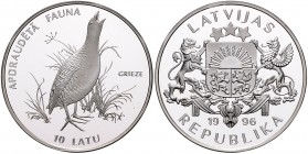Lettland. 
Republik seit 1991. 10 Latu 1996, Silber, Wachtelkönig (Grieze), mit Randschrift. Par.&nbsp;306, KM&nbsp;33. verkapselt. 

PP
