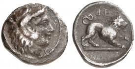 GRIECHISCHE MÜNZEN. LUKANIEN. - Herakleia. 
Diobol, 432-380 v. Chr. Herakleskopf / Löwe.
SNG ANS 8; SNG München 805 0,93 g ss