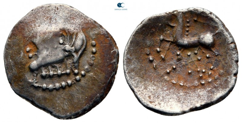 Central Gaul. Lemovices circa 100-50 BC. Quinarius AR

18 mm, 1,96 g

Stylis...