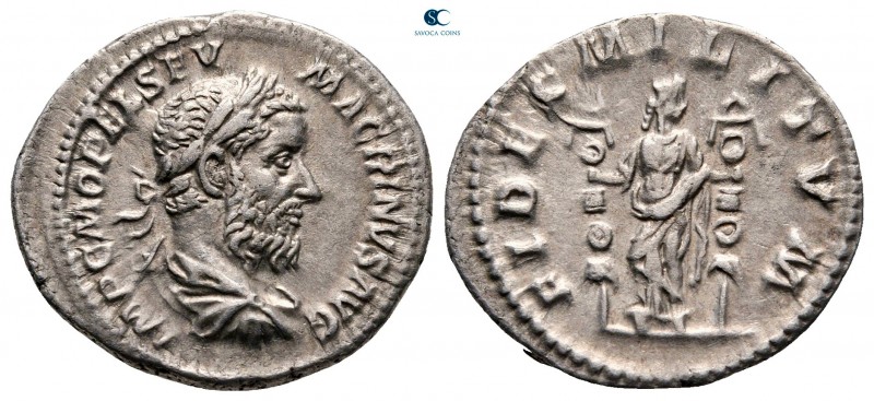 Macrinus AD 217-218. Rome
Denarius AR

21 mm, 3,01 g

IMP C M OPEL SEV MACR...