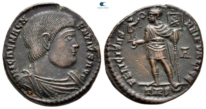 Magnentius AD 350-353. Treveri
Follis Æ

22 mm, 5,14 g

IM CAE MAGNENTIVS A...