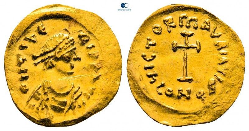 Maurice Tiberius AD 582-602. Constantinople
Tremissis AV

17 mm, 1,46 g

O ...