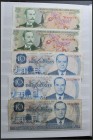 COSTA RICA. Set of 44 banknotes of 5, 10, 20, 50, 100, 500 and 1000 Colones. 1972/2004. Fine/Uncirculated.