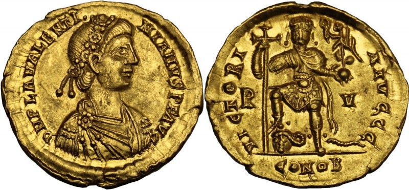 Valentinian III (425-455). AV Solidus, Ravenna mint. DN PLA VALENTINIANVS PF AVG...