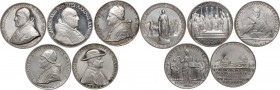 Giovanni XXIII (1958-1963), Angelo Roncalli. Giro completo di medaglie annuali (A. I-A. V) in argento. AG. 42.80 mm. Opus: 28.74. Opus: A. Mistruzzi e...