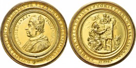ROMA. Clemente XI (Gian Francesco Albani), 1700-1721. 
Medaglia 1708 coniata ottenuta con l’applica­zione di una corona esterna, opus E. Hamerani. Æ ...