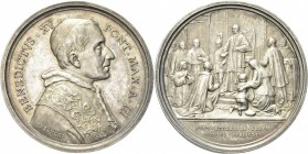 ROMA. Benedetto XV (Giacomo della Chiesa), 1914-1922. 
Medaglia 1917 a. III opus F. Bianchi. Ag gr. 38,84 mm 44 Dr. BENEDICTVS XV - PONT MAX A III. B...