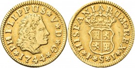 SPAGNA. Filippo V di Spagna, 1700-1746. 
1/2 escudos 1744 Siviglia. Au gr. 1,76 Dr. PHILIPPUS V D G. Busto a d. Rv. HISPANIARVM REX. Stemma coronato....