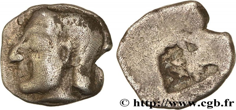 MASSALIA - MARSEILLE
Type : Obole du type du trésor d'Auriol à la tête d'Artémis...