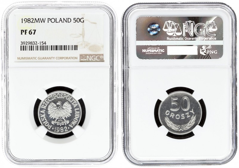 Poland 50 Groszy 1982 MW Averse: Eagle with wings open. Reverse: Value above spr...