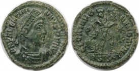 Römische Münzen, MÜNZEN DER RÖMISCHEN KAISERZEIT. Valentinianus I. (364-375 n. Chr). AE. Vs.: DN VALENTINIANVS PF AVG, Drapierte, kürassierte Büste mi...