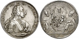 1759. Carlos III. Sevilla. Medalla de Proclamación. (Ha. 40) (MHE. 286, mismo ejemplar) (RAH. 261) (V. 673 var. metal). 14,39 g. Ø35 mm. Plata. Grabad...