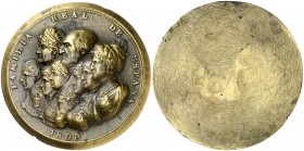 1808. Carlos IV. Familia real. Medallón. (Bramsen 720). 81,46 g. Ø64 mm. Bronce. Grabador: ¿Paroy?. Unifaz. Rara. MBC+.