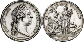 1763. Francia. Luis XV. Tratado de París. Medalla. (Betts 444) (MHE. 603, mismo ejemplar) (Musée Monétaire 141). 52,59 g. Ø42 mm. Plata. Grabadores: P...