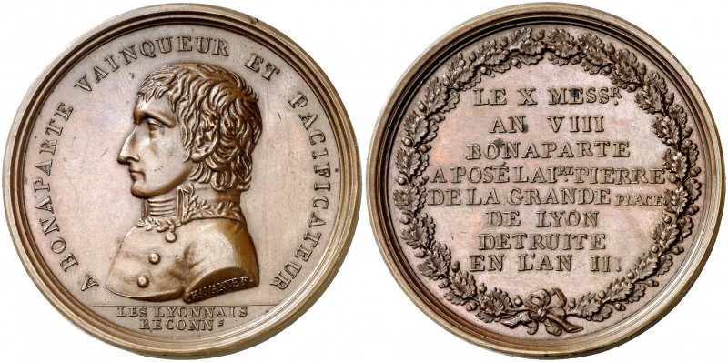 1800. Francia. Napoleón Bonaparte. Reconstrucción de la Gran Plaza de Lyon. Meda...