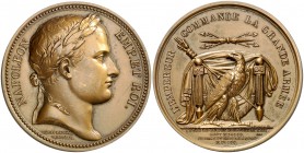 1805. Francia. Napoleón Bonaparte. Traspaso del Rin al mando del Gran Ejército. Medalla. (Bramsen 430). 36,61 g. Ø41 mm. Bronce. Grabador: N. G. A. Br...