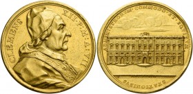 Clemente XII (Lorenzo Corsini di Firenze), 1730 – 1740.

Medaglia anno VII/1737, AV 32,11 g. Ø 38,2 mm. Per la costruzione del palazzo della Consult...