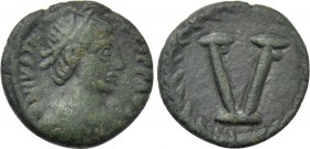JUSTINIAN I (527-565). Pentanummium. Uncertain mint in Italy or Sicily.