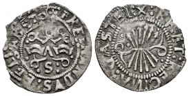 Fernando e Isabel (1474-1504). 1/2 real. Sevilla. (Cal-252). (Lf-E6.0.12). Ag. 1,55 g. S debajo del yugo con adornos de 7 puntos an anverso y 4 en rev...