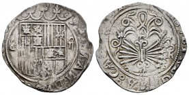 Fernando e Isabel (1474-1504). 2 reales. Granada. (Cal-498 var). (Lf-G4.3.10). Ag. 6,94 g. Escudo entre G y II superados por roeles. Ensayador R a la ...