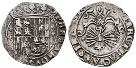 Fernando e Isabel (1474-1504). 2 reales. Granada. (Cal-498 var). Anv.: FERNANDVS (...) AB :. Rev.: (+ REX E)T REGINA CAASTE L(E)GIO(N). Ag. 6,86 g. Es...