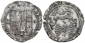 Fernando e Isabel (1474-1504). 4 reales. Sevilla. (Cal-565 var). (Lf-H5.6.65 var). Anv.: ...BET· DE. Rev.: ...LEGIONI. Ag. 13,65 g. Escudo entre IIII ...