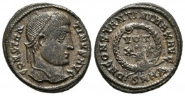 CONSTANTINO I. Centenional. (Ae. 3,54g/19mm). Heráclea. 324 d.C. (RIC 60; Cohen 123). MBC+. Conserva parte del plateado original.
