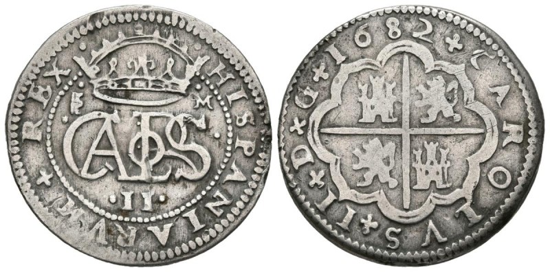 CARLOS II (1665-1770). 2 Reales. (Ar. 5,89g/26mm). 1682. Segovia. (Cal-2019-442)...